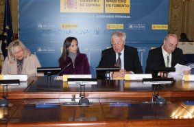 La Regidora de Barcelona,Inma Mayol,la Secretaria de Estado, Betariz Corredor, el Director de Habitat, Joan Cloas, y josé Maria Velázquez, Director de Acción Territorial de la FEMP.